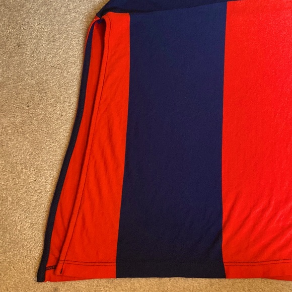 Cute strapless dress from Gap. Perfect for drinks on a patio or backyard party. - Picture 4 of 4